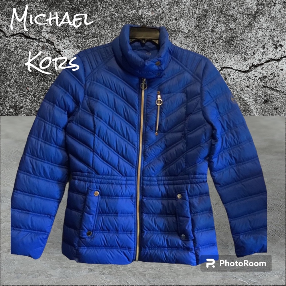 COPY - 🎈HOST PICK 3/4 💕Michael Kors🎈 - Picture 1 of 9